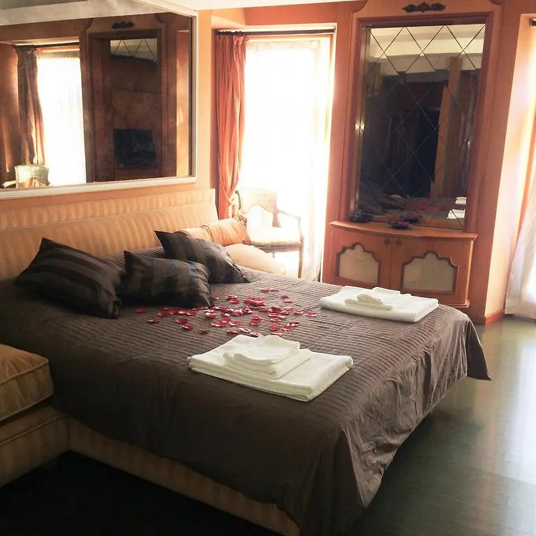 Chic House Apartment Bologna 0*,  Italy