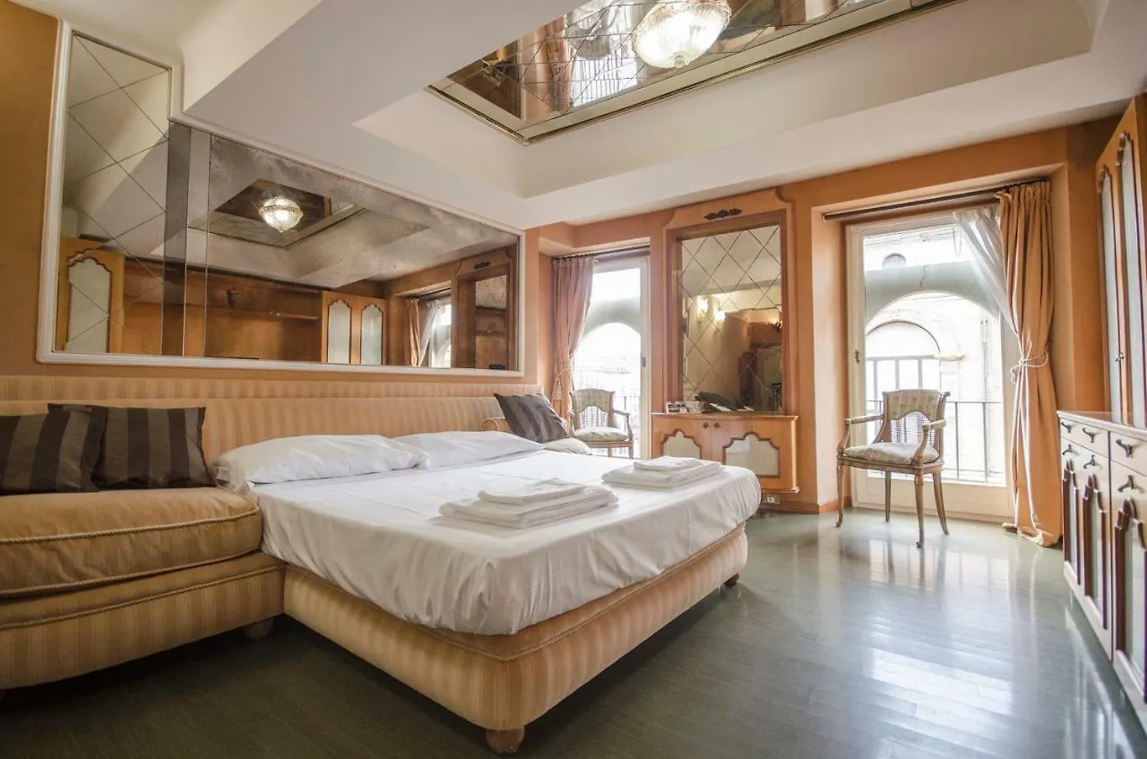Chic House Apartment Bologna 0*,
