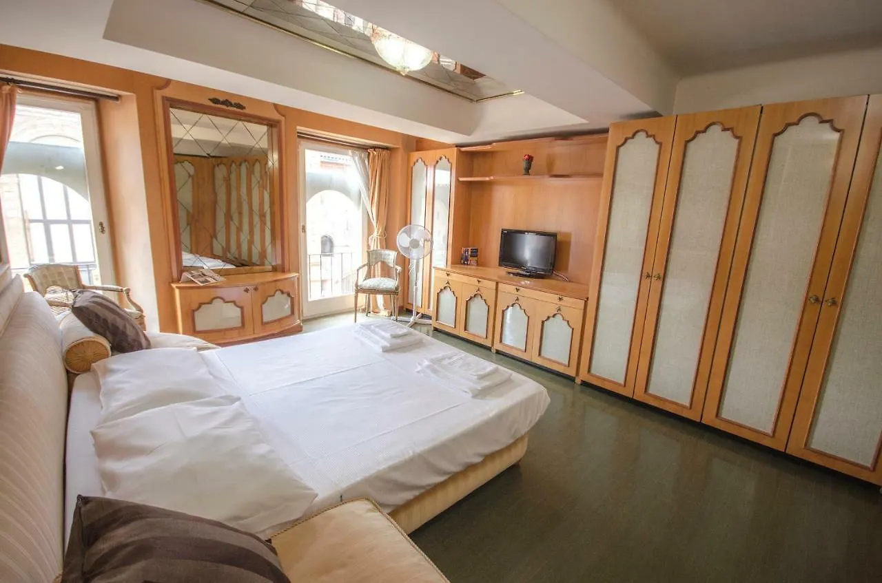 Chic House Apartment Bologna Italy